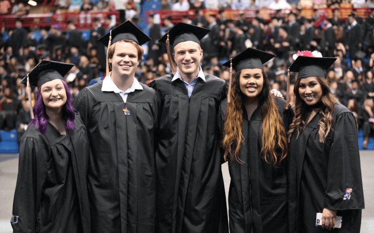 Top 10 MBA Institutes in USA 2025: Fees, Admissions & Career Scope